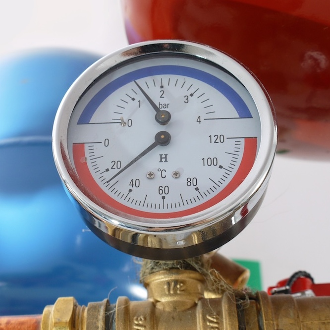 Water pressure measuring tool.